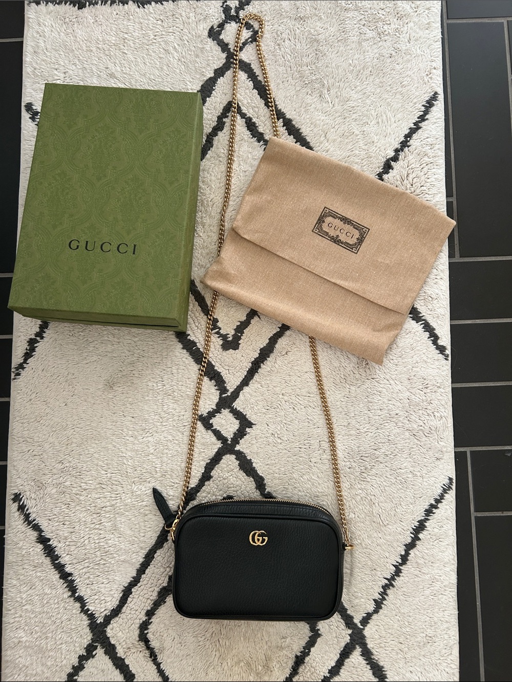 Gucci GG Marmont Crossbody Bag Leather Mini